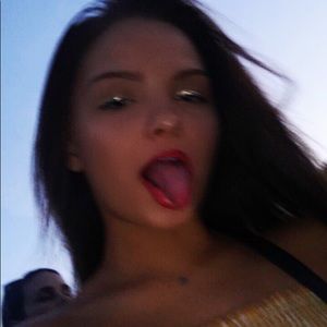 Meet your Posher, Molly